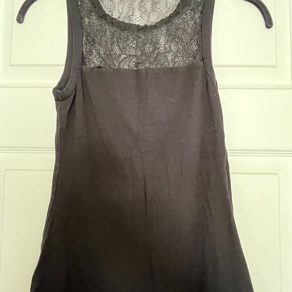 Express Sleeveless Top With Lace - Picture 5 of 5